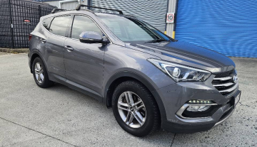 2016 Hyundai Santa Fe  auto low kms 7 seats easy finance  2.jpg